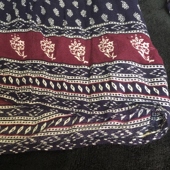 Forever21 Dark Navy, White, and Burgundy Purple Blouse - Picture 3 of 13